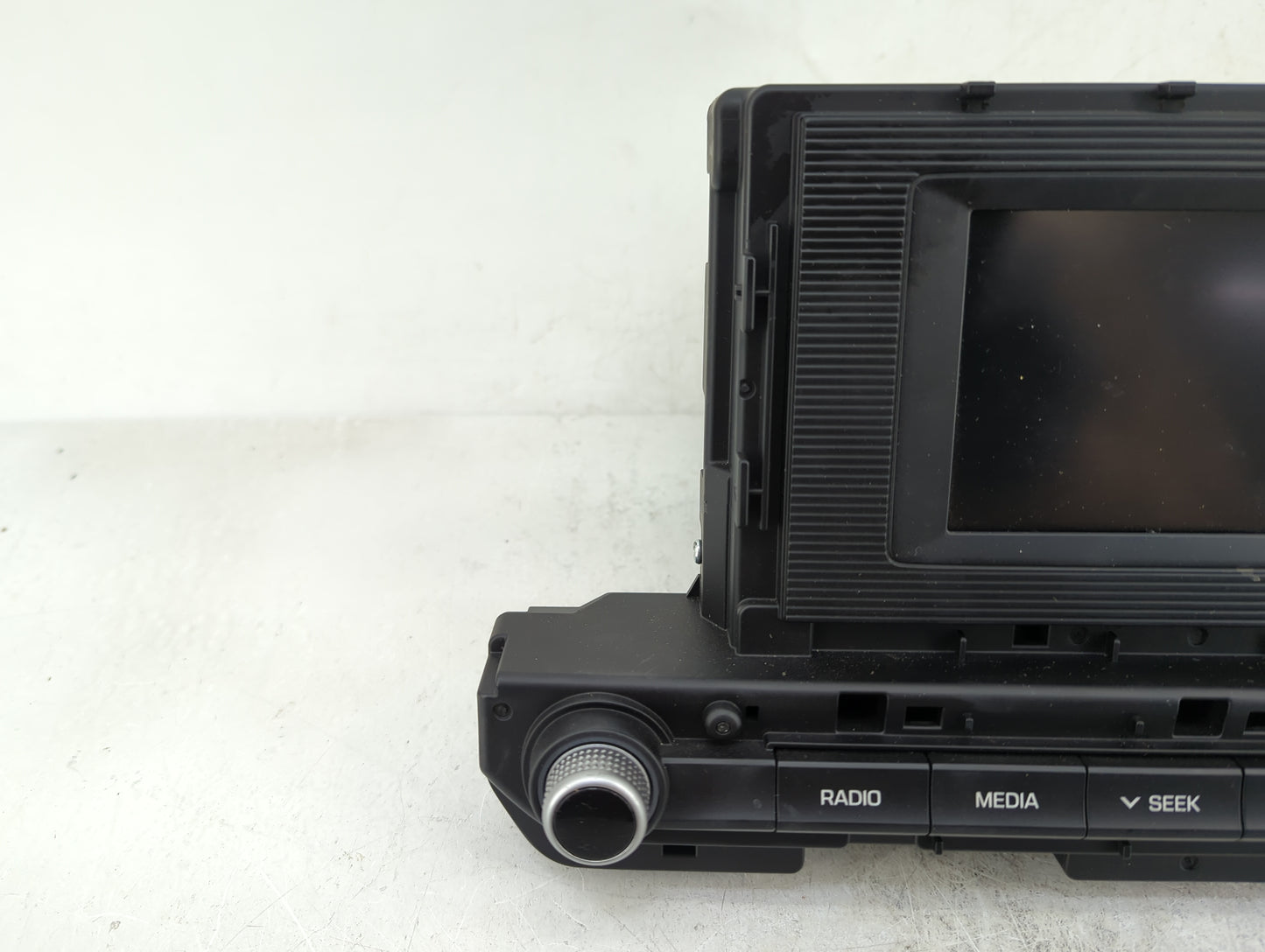 2019-2020 Hyundai Elantra Radio AM FM Cd Player Receiver Replacement P/N:96180-F2UA0SSH Fits Fits 2019 2020 OEM Used Auto Pa