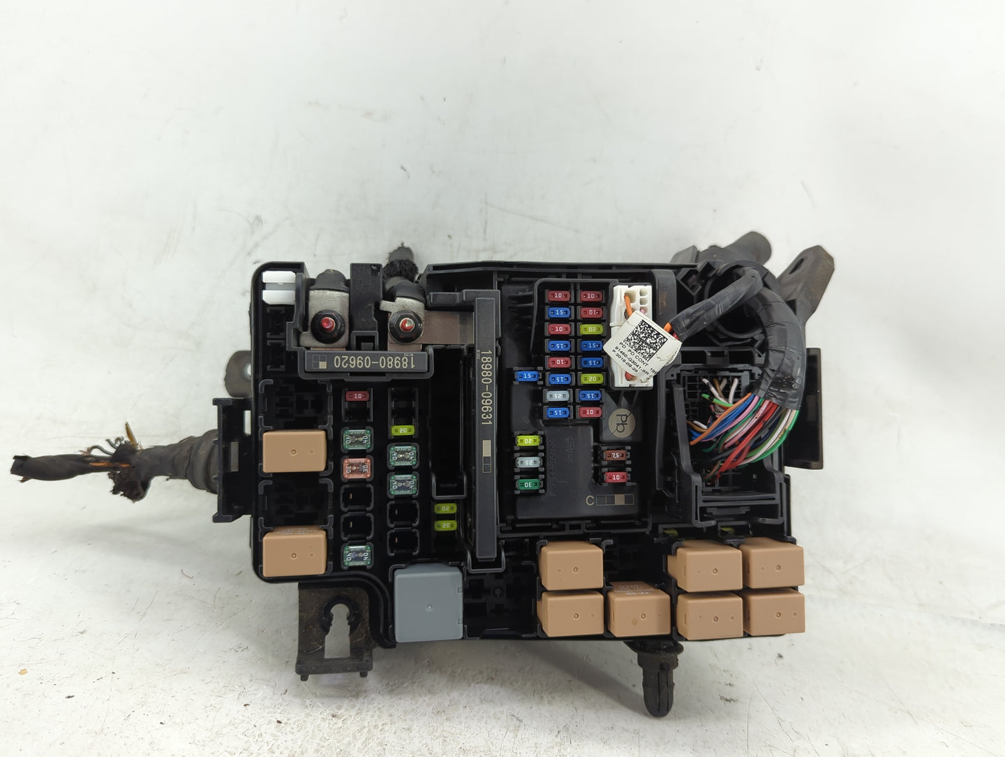 2020 Hyundai Elantra Fusebox Fuse Box Panel Relay Module P/N:91950-G3820 Fits OEM Used Auto Parts - Oemusedautoparts1.com