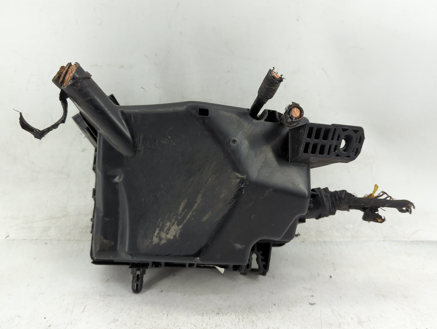 2020 Hyundai Elantra Fusebox Fuse Box Panel Relay Module P/N:91950-G3820 Fits OEM Used Auto Parts - Oemusedautoparts1.com
