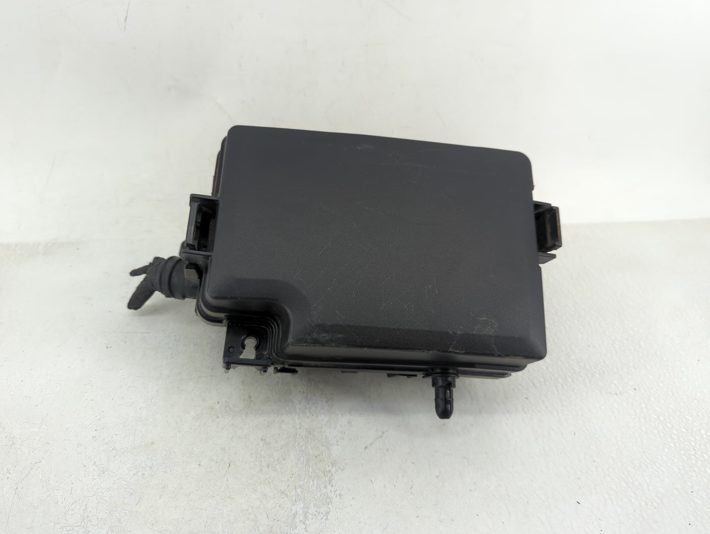 2019-2020 Hyundai Elantra Fusebox Fuse Box Panel Relay Module Fits Fits 2019 2020 OEM Used Auto Parts - Oemusedautoparts1.co