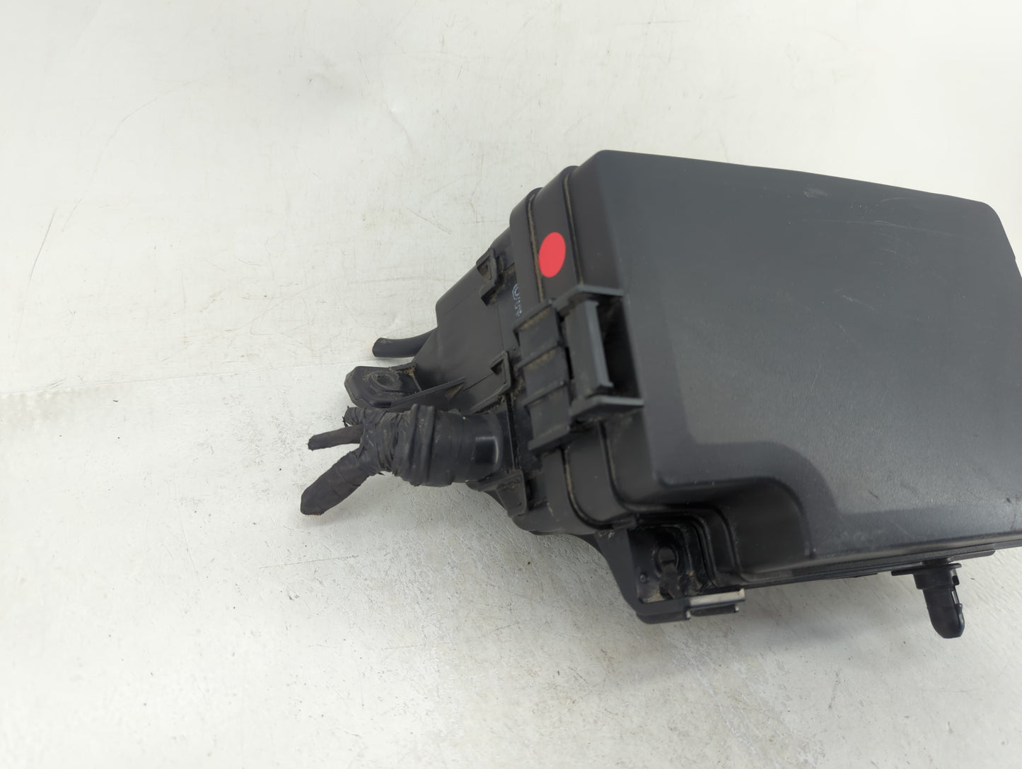 2019-2020 Hyundai Elantra Fusebox Fuse Box Panel Relay Module Fits Fits 2019 2020 OEM Used Auto Parts - Oemusedautoparts1.co