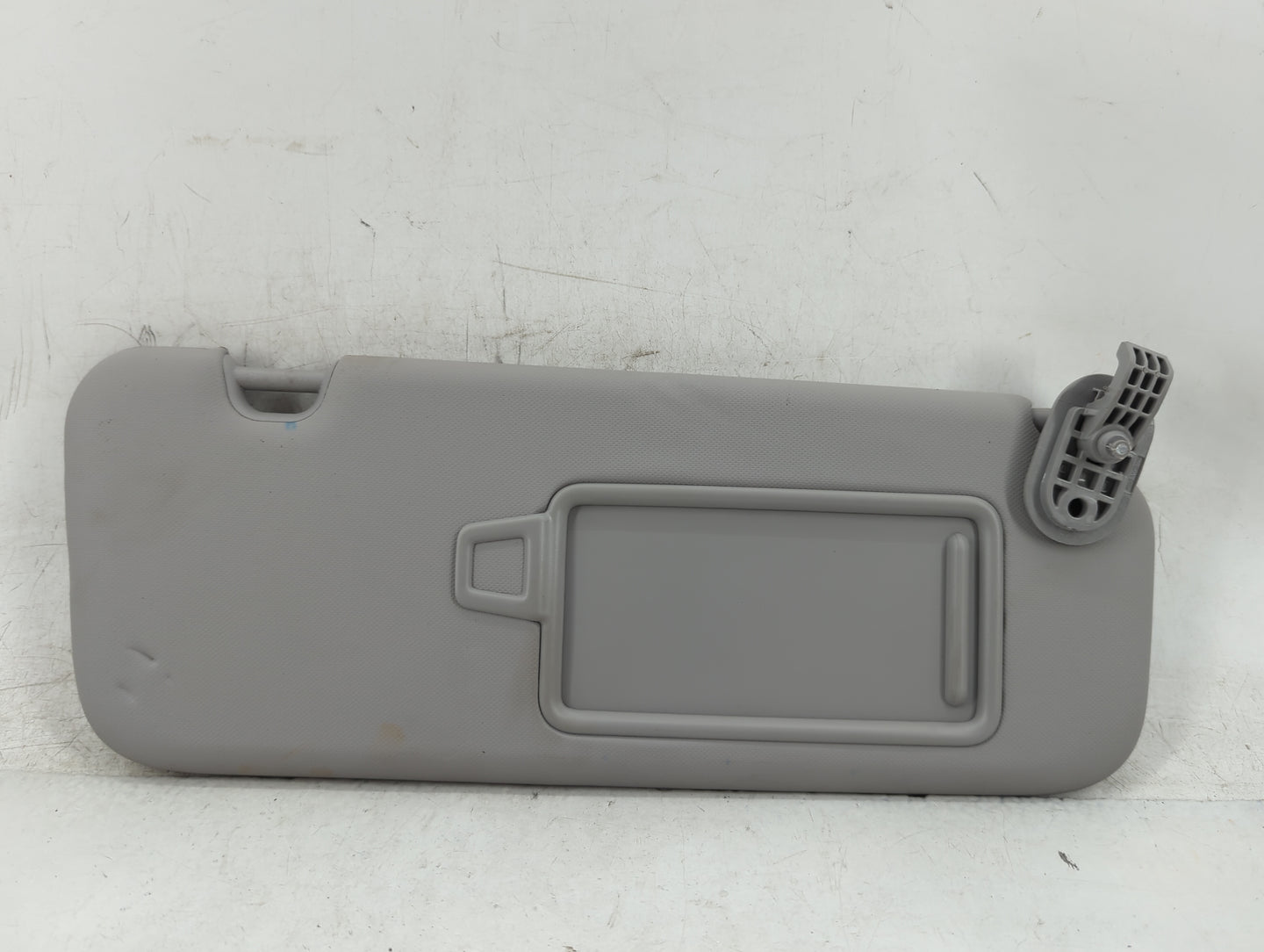 2017-2020 Hyundai Elantra Sun Visor Shade Replacement Passenger Right Mirror Fits Fits 2017 2018 2019 2020 OEM Used Auto Par