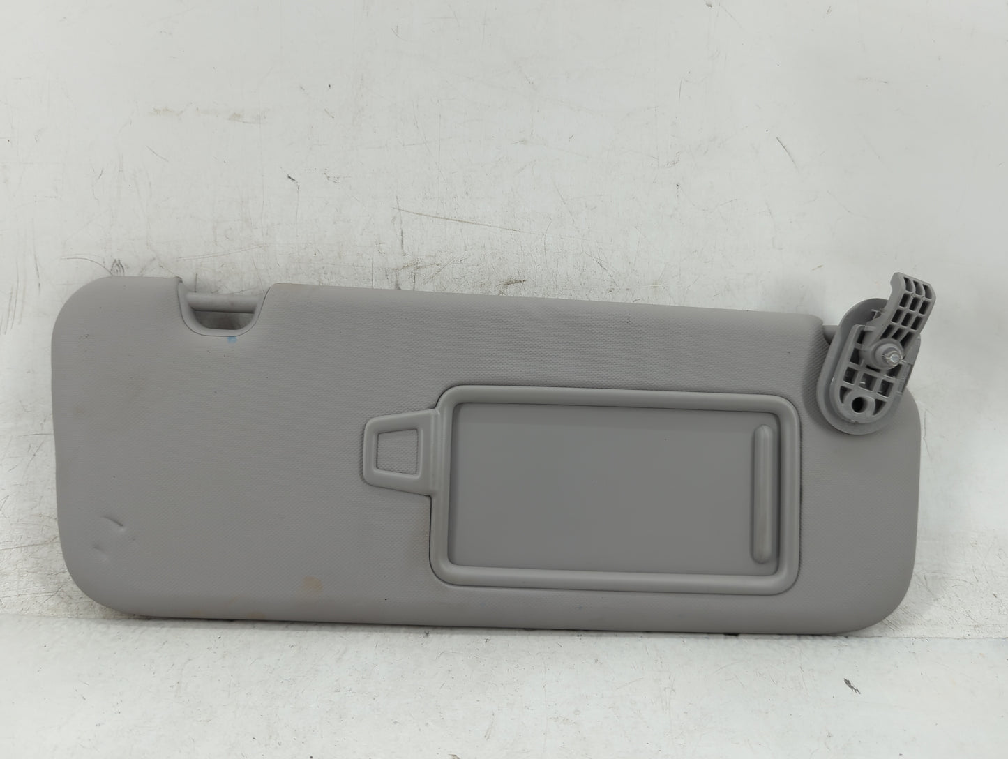 2017-2020 Hyundai Elantra Sun Visor Shade Replacement Passenger Right Mirror Fits Fits 2017 2018 2019 2020 OEM Used Auto Par