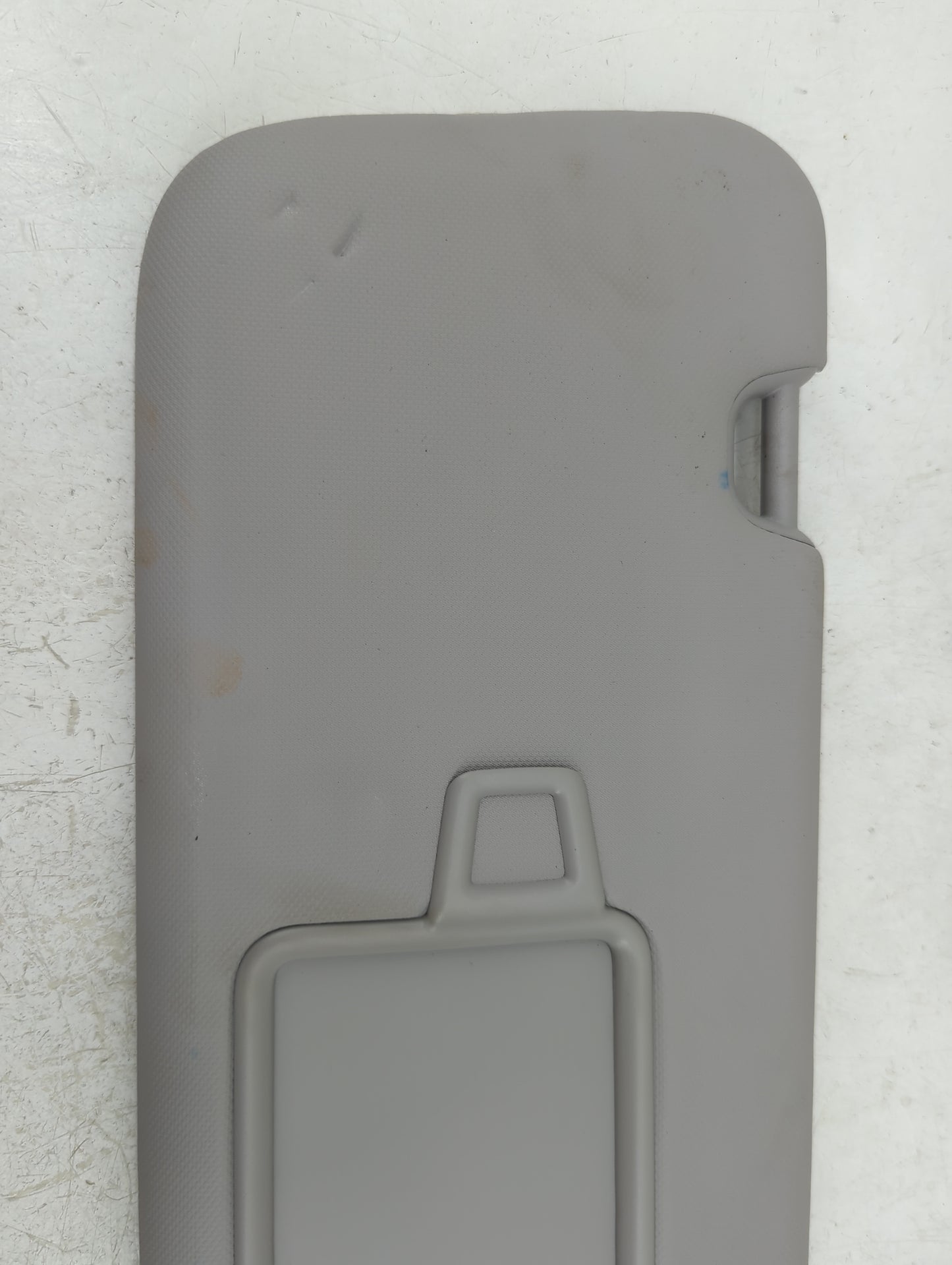 2017-2020 Hyundai Elantra Sun Visor Shade Replacement Passenger Right Mirror Fits Fits 2017 2018 2019 2020 OEM Used Auto Par