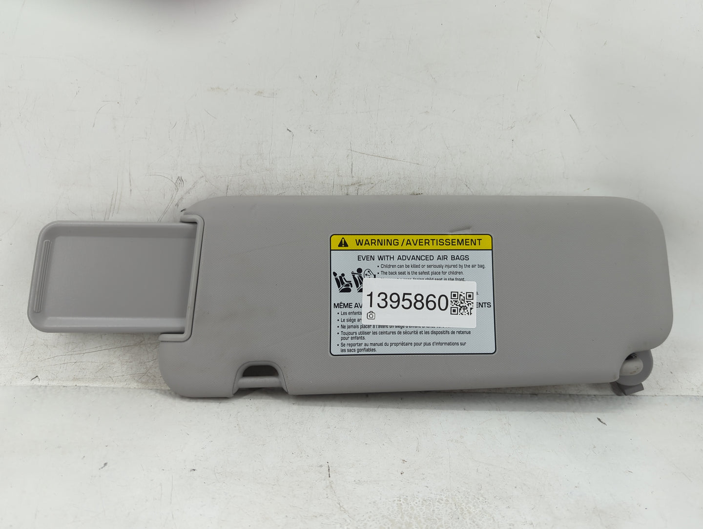 2017-2020 Hyundai Elantra Sun Visor Shade Replacement Passenger Right Mirror Fits Fits 2017 2018 2019 2020 OEM Used Auto Par