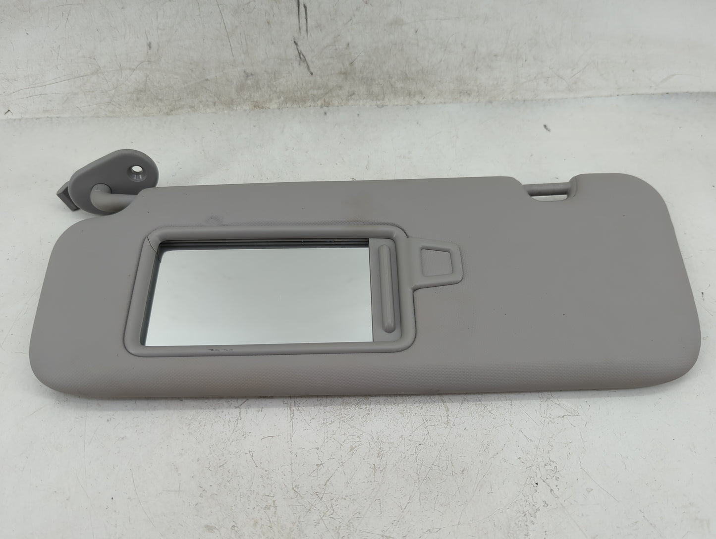 2017-2020 Hyundai Elantra Sun Visor Shade Replacement Driver Left Mirror Fits Fits 2017 2018 2019 2020 OEM Used Auto Parts -