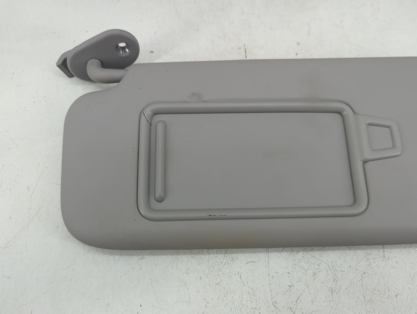 2017-2020 Hyundai Elantra Sun Visor Shade Replacement Driver Left Mirror Fits Fits 2017 2018 2019 2020 OEM Used Auto Parts -