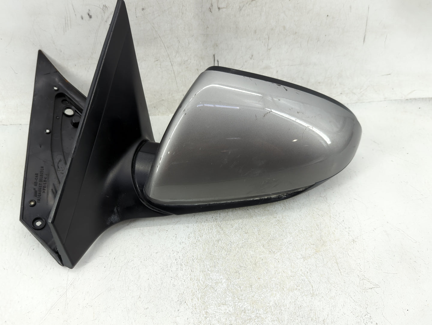 2017-2020 Hyundai Elantra Driver Side View Mirror - Left Door Mirror OEM Used - Oemusedautoparts1.com