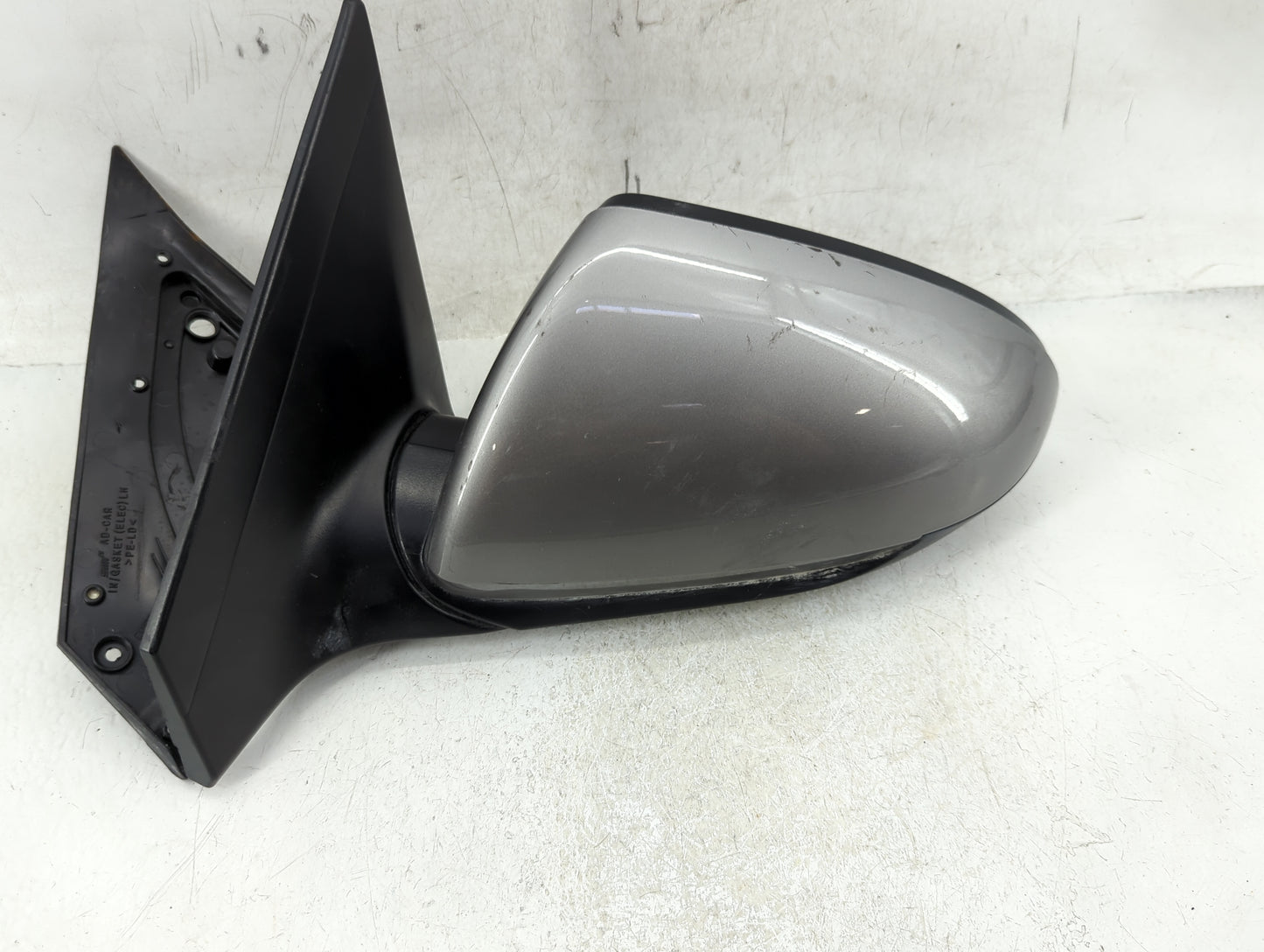 2017-2020 Hyundai Elantra Driver Side View Mirror - Left Door Mirror OEM Used - Oemusedautoparts1.com