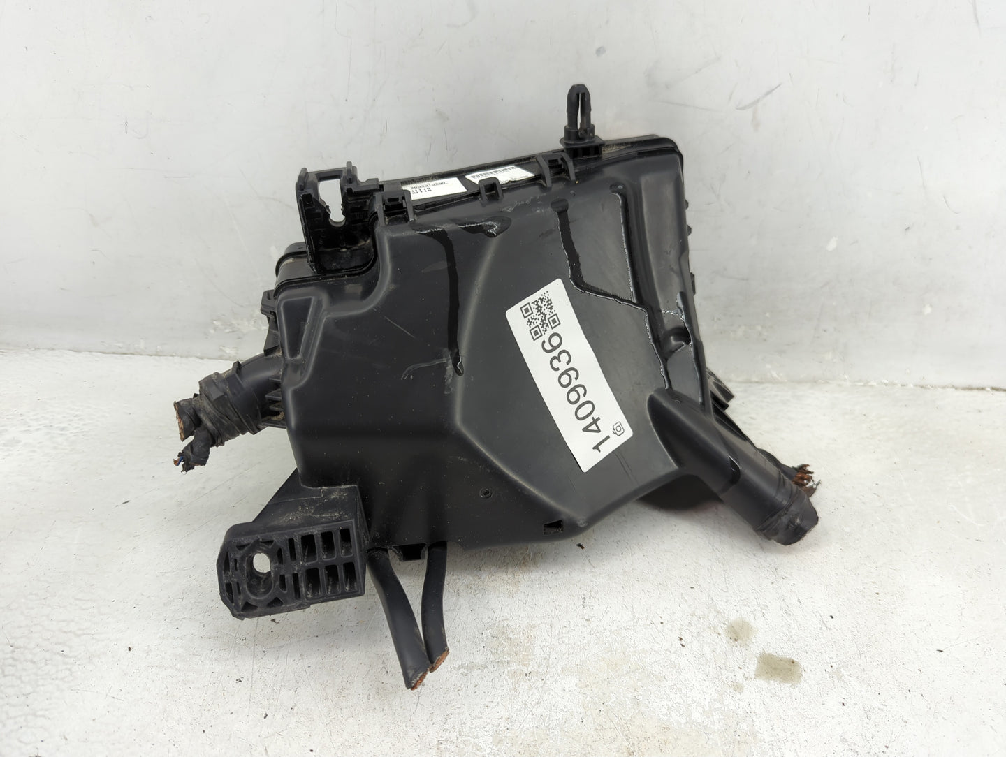 2019-2020 Hyundai Elantra Fusebox Fuse Box Panel Relay Module P/N:91956-F2025 Fits Fits 2019 2020 OEM Used Auto Parts - Oemu