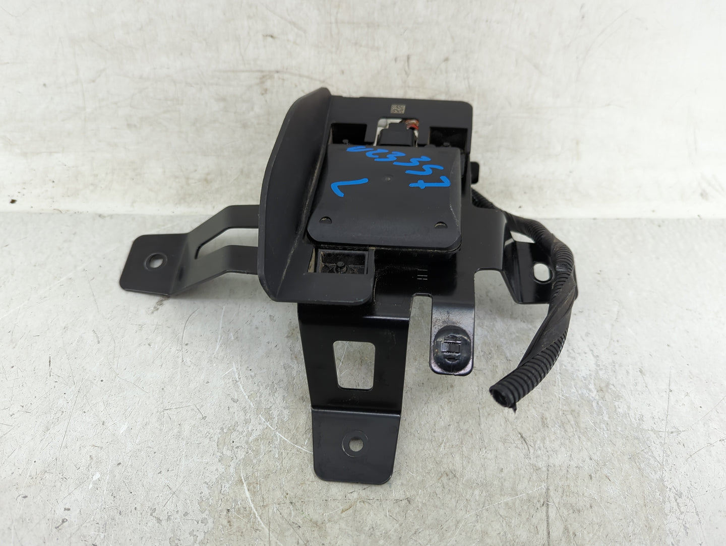 2019-2020 Hyundai Elantra Back Up Sensor Backup Camera - Oemusedautoparts1.com