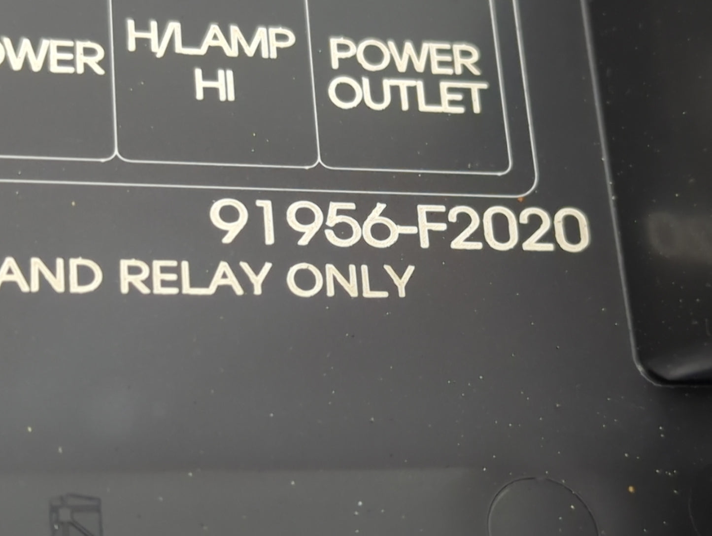 2019-2020 Hyundai Elantra Fusebox Fuse Box Panel Relay Module P/N:91956-F2020 Fits Fits 2019 2020 OEM Used Auto Parts - Oemu
