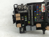 2019-2020 Hyundai Elantra Fusebox Fuse Box Panel Relay Module P/N:91260 F2420 Fits Fits 2019 2020 OEM Used Auto Parts - Oemu