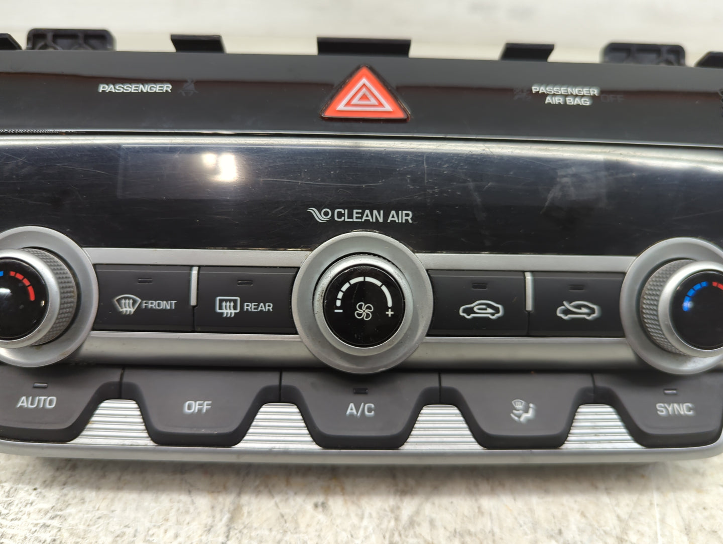2019-2020 Hyundai Elantra Climate Control Module Temperature AC/Heater Replacement P/N:97250-F3DA0 Fits Fits 2019 2020 OEM U
