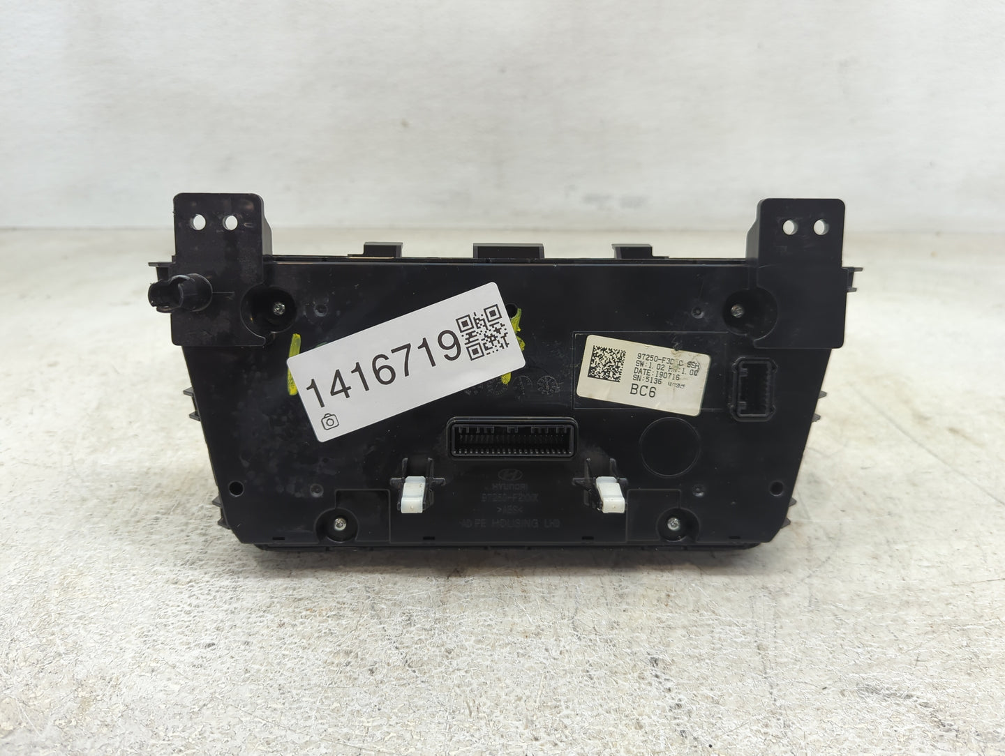 2019-2020 Hyundai Elantra Climate Control Module Temperature AC/Heater Replacement P/N:97250-F3DA0 Fits Fits 2019 2020 OEM U