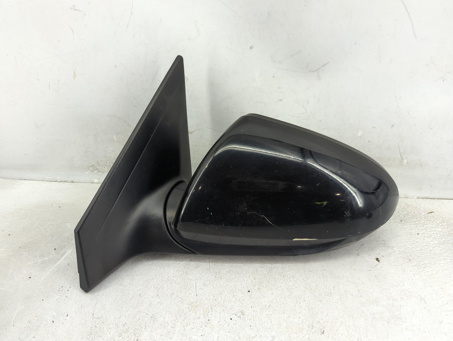 2017-2020 Hyundai Elantra Driver Side View Mirror - Left Door Mirror OEM Used - Oemusedautoparts1.com