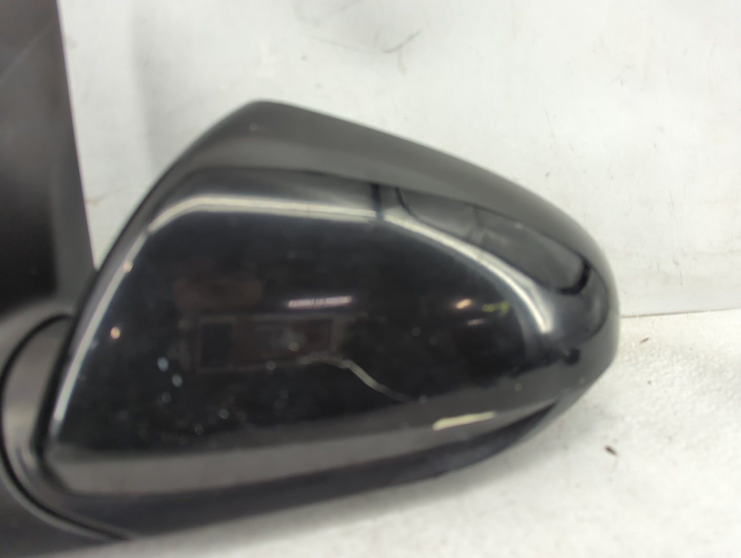 2017-2020 Hyundai Elantra Driver Side View Mirror - Left Door Mirror OEM Used - Oemusedautoparts1.com