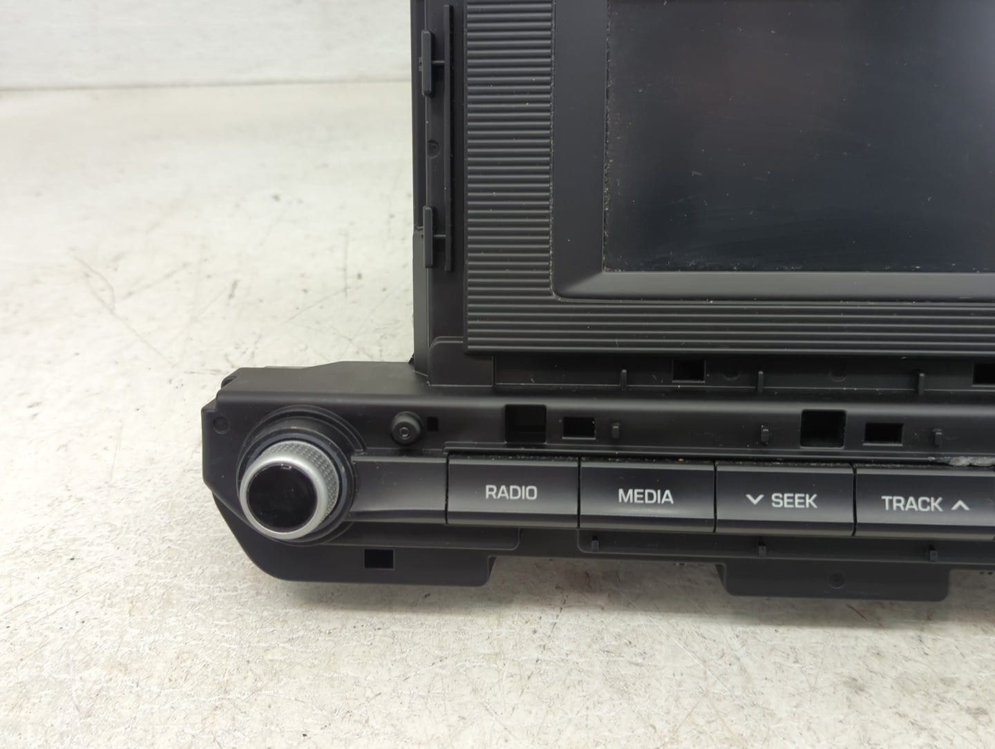 2019-2020 Hyundai Elantra Radio AM FM Cd Player Receiver Replacement P/N:96180F2UA0SSH Fits Fits 2019 2020 OEM Used Auto Par