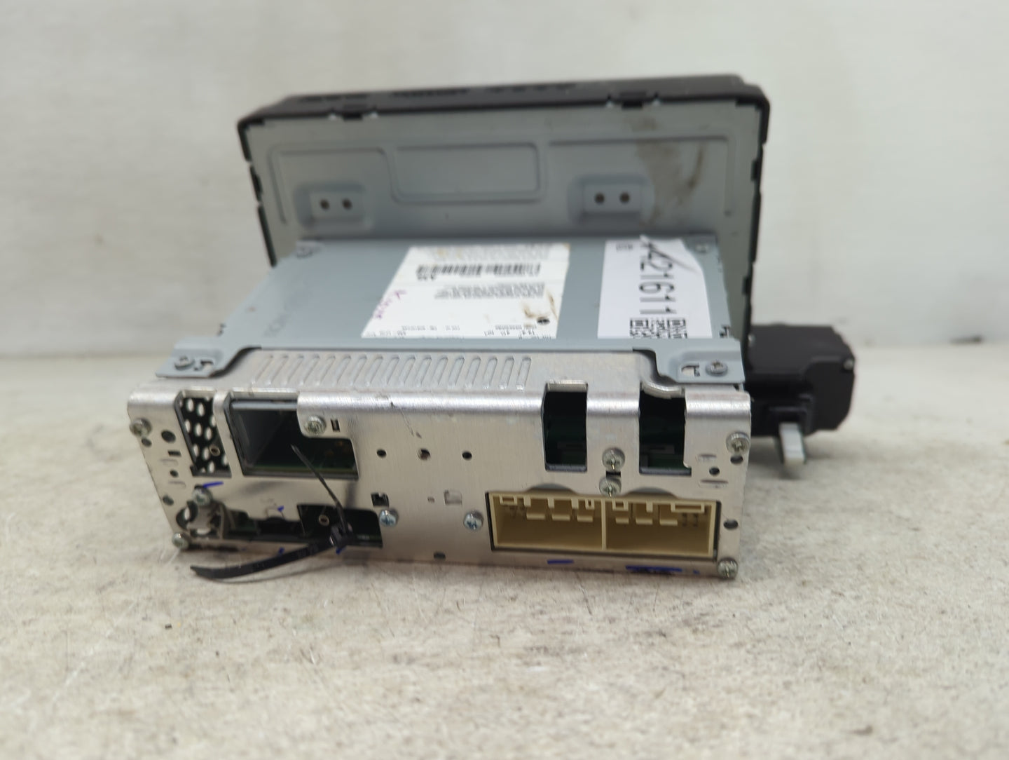 2019-2020 Hyundai Elantra Radio AM FM Cd Player Receiver Replacement P/N:96160-F2UA0SSH Fits Fits 2019 2020 OEM Used Auto Pa