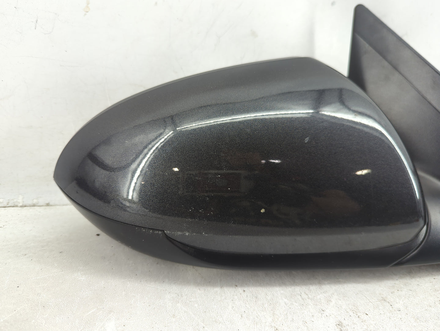 2017-2020 Hyundai Elantra Passenger Side View Mirror - Right Door Mirror OEM Used - Oemusedautoparts1.com