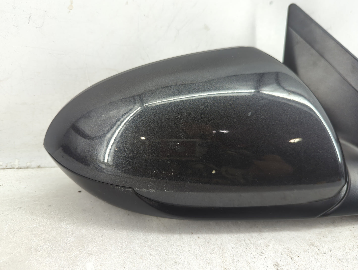2017-2020 Hyundai Elantra Passenger Side View Mirror - Right Door Mirror OEM Used - Oemusedautoparts1.com