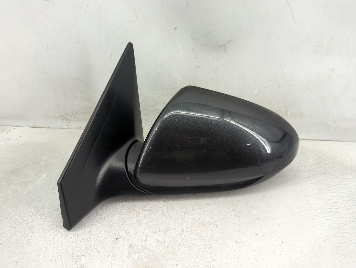 2017-2020 Hyundai Elantra Driver Side View Mirror - Left Door Mirror OEM Used - Oemusedautoparts1.com