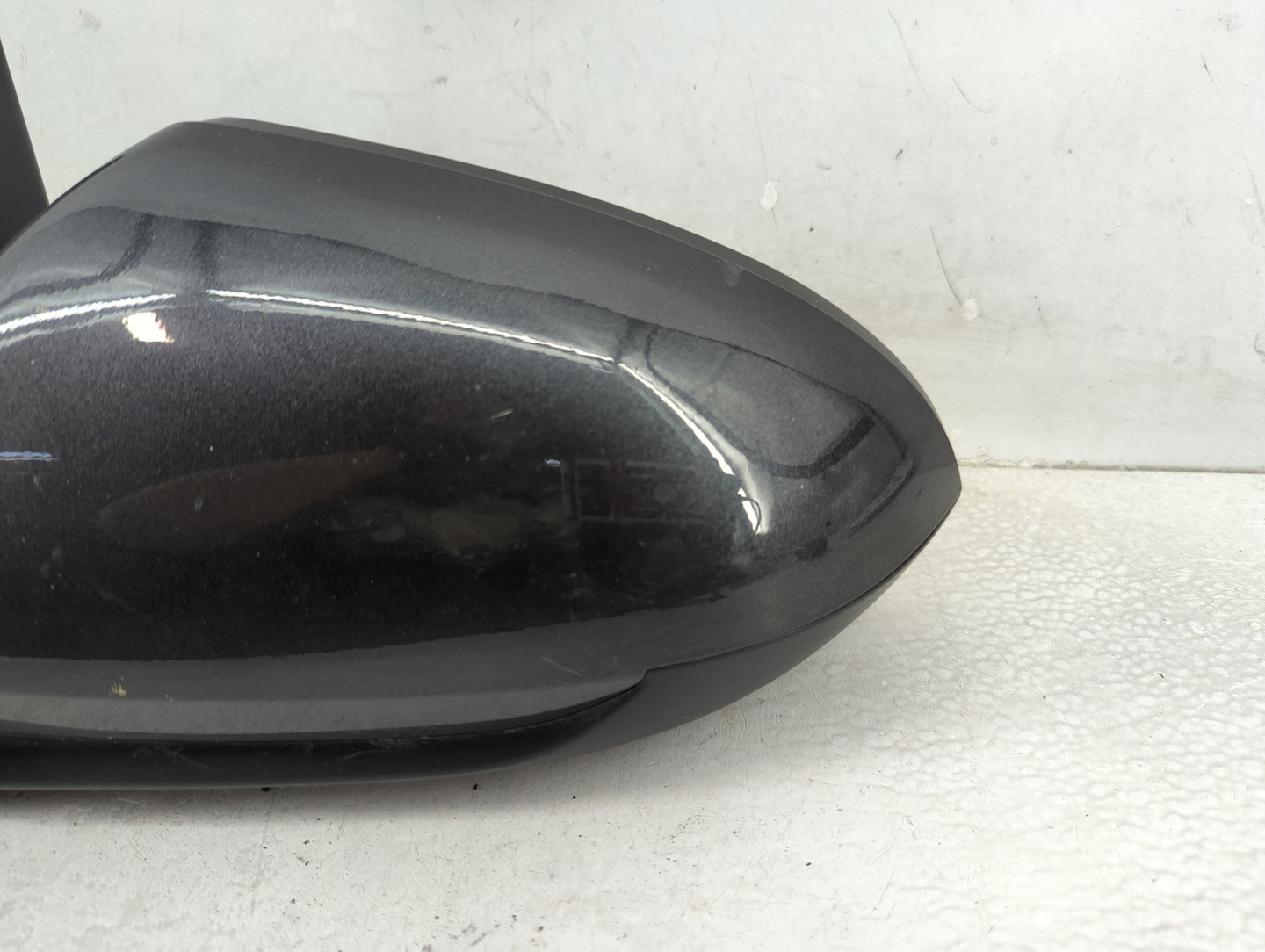 2017-2020 Hyundai Elantra Driver Side View Mirror - Left Door Mirror OEM Used - Oemusedautoparts1.com