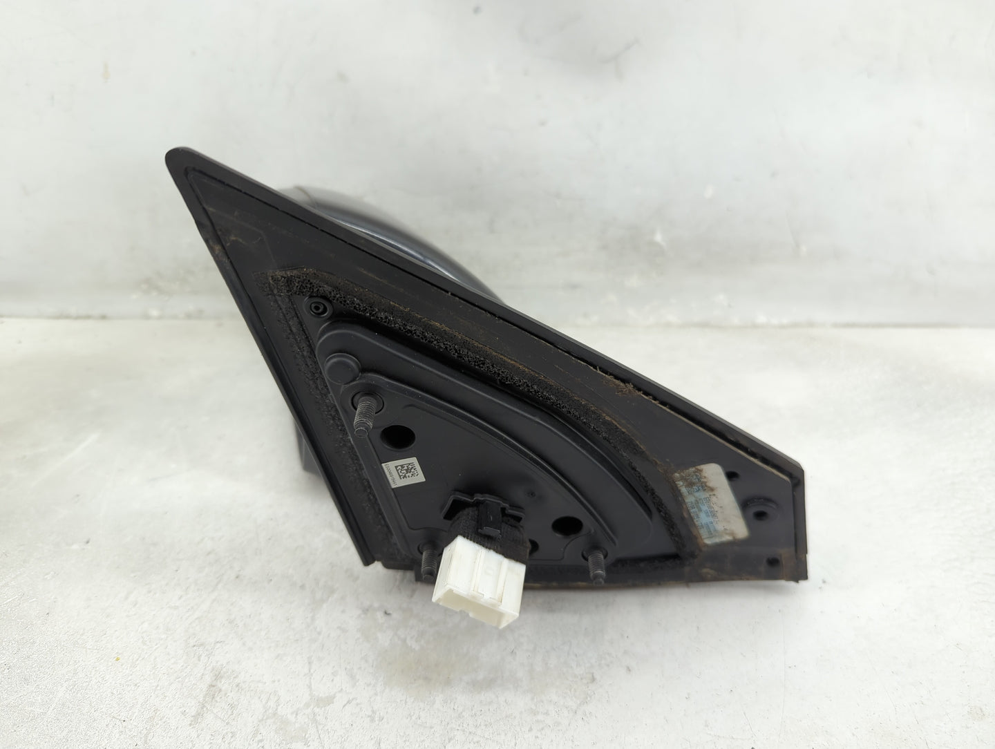 2017-2020 Hyundai Elantra Driver Side View Mirror - Left Door Mirror OEM Used - Oemusedautoparts1.com