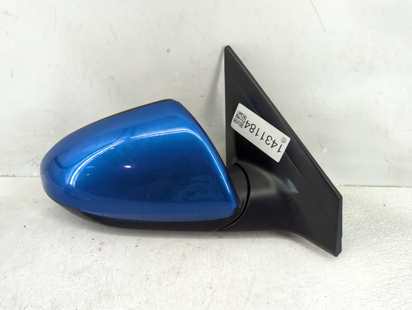 2017-2020 Hyundai Elantra Passenger Side View Mirror - Right Door Mirror OEM Used - Oemusedautoparts1.com
