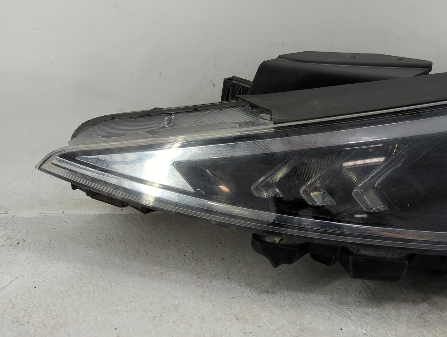 Hyundai Elantra Driver Left Oem Head Light Headlight Lamp - Oemusedautoparts1.com