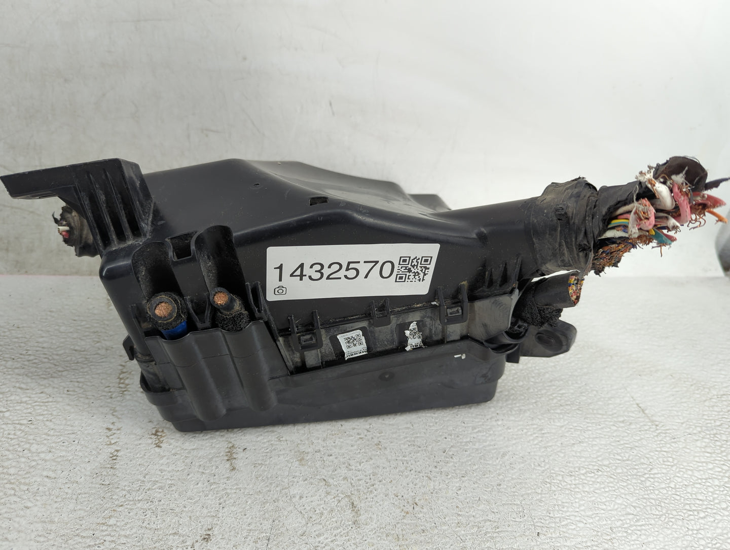 2019-2020 Hyundai Elantra Fusebox Fuse Box Panel Relay Module P/N:18980-09625 18980-09610, 18980-09630 Fits Fits 2019 2020 O