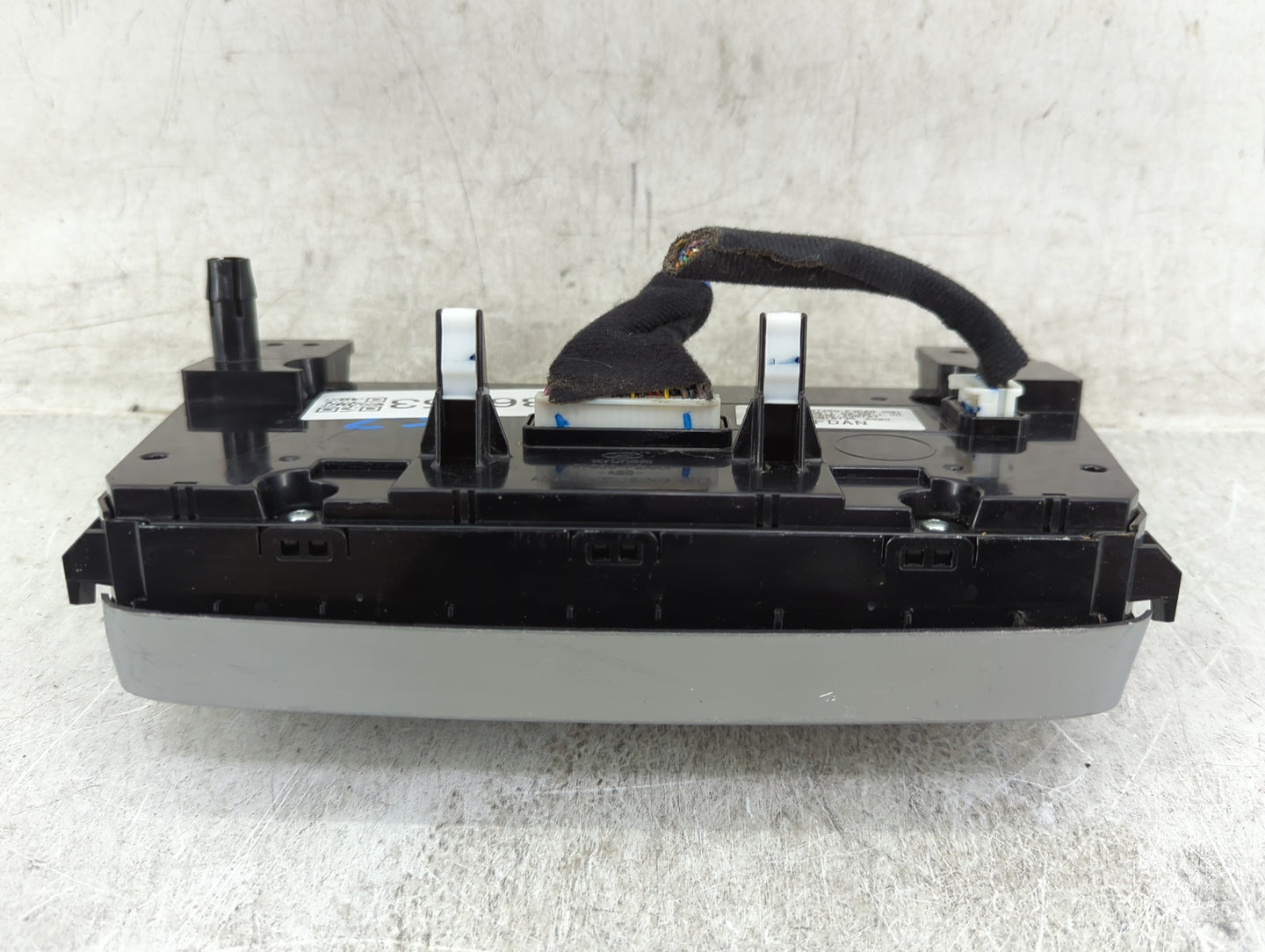 2019-2020 Hyundai Elantra Climate Control Module Temperature AC/Heater Replacement P/N:97250-F3DA0 Fits Fits 2019 2020 OEM U