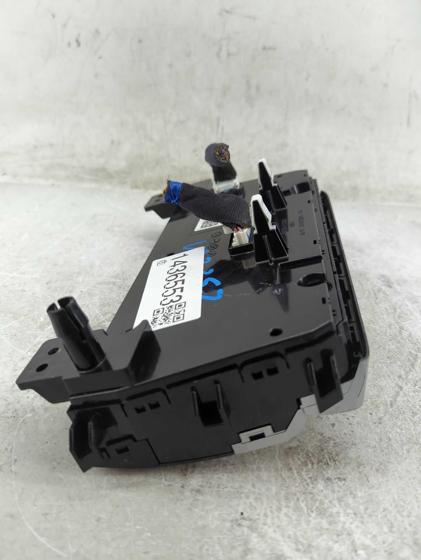 2019-2020 Hyundai Elantra Climate Control Module Temperature AC/Heater Replacement P/N:97250-F3DA0 Fits Fits 2019 2020 OEM U