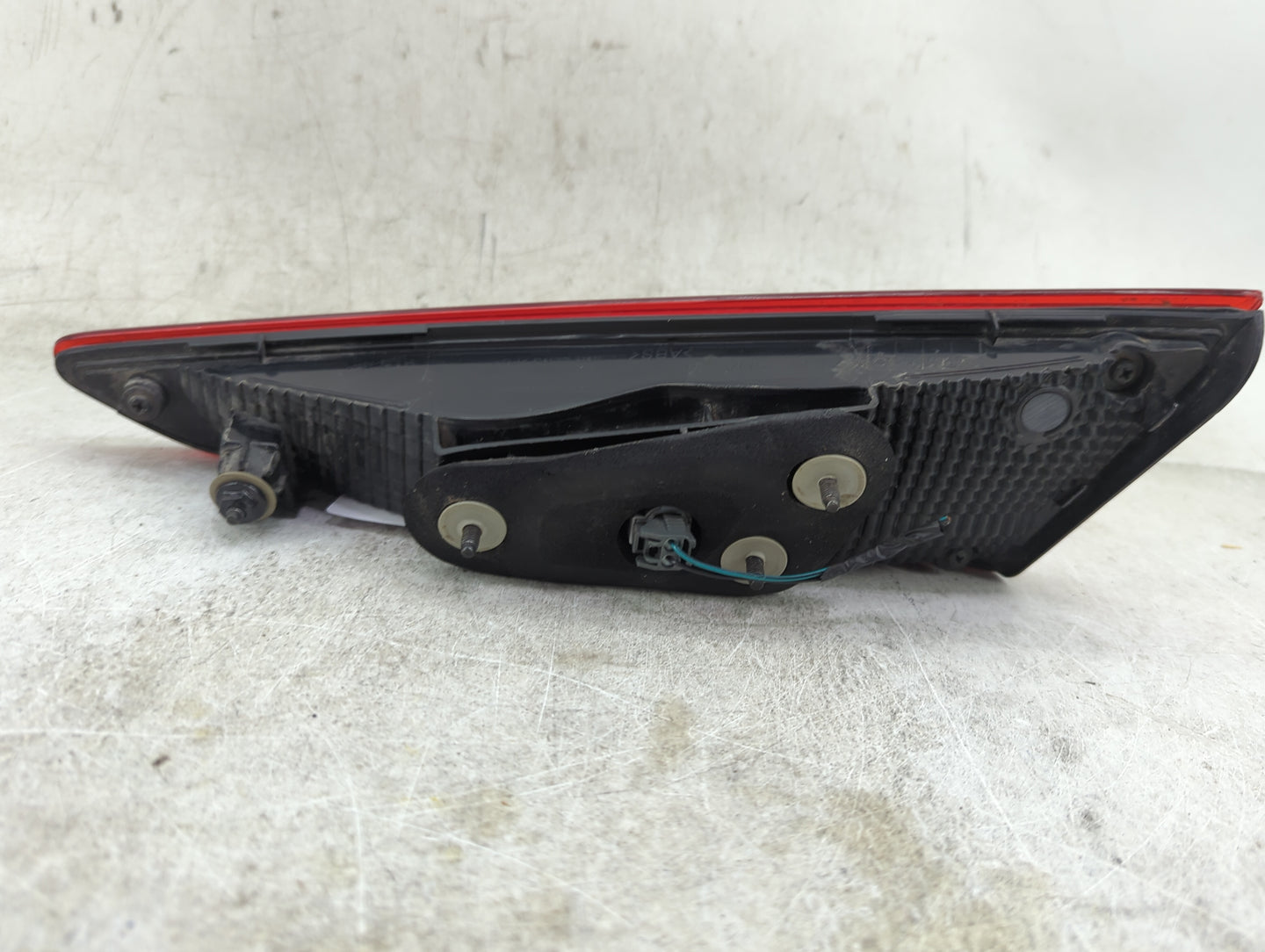 2019-2020 Hyundai Elantra Driver Left Side Deck Lid Mounted Tail Light - Oemusedautoparts1.com