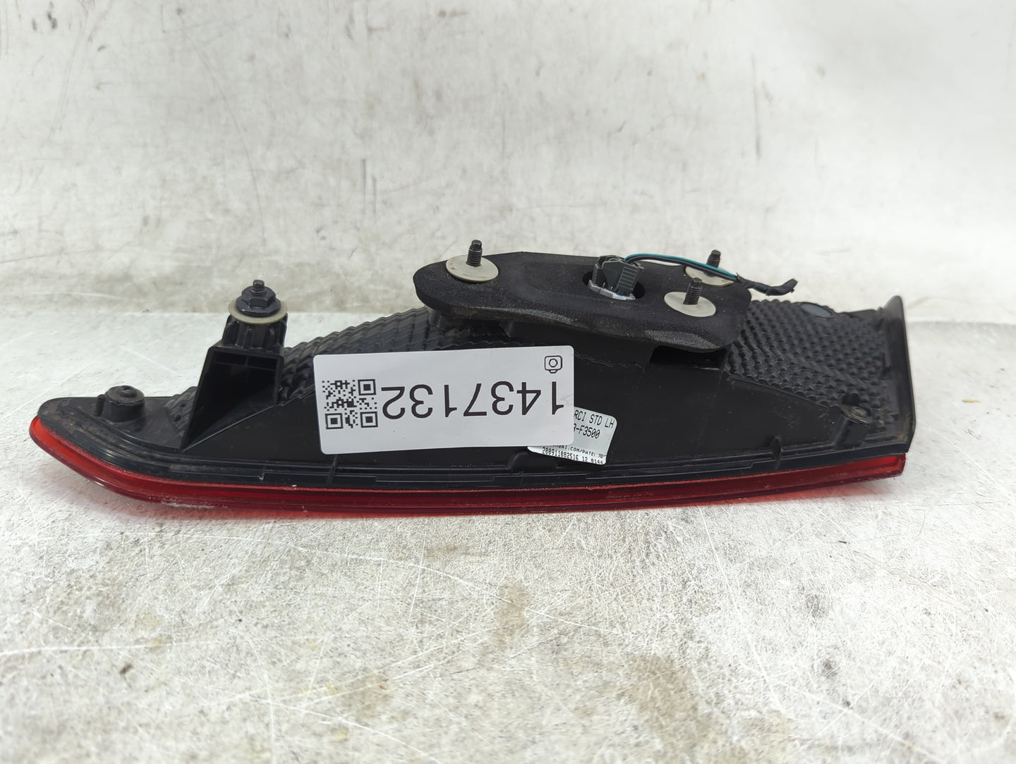 2019-2020 Hyundai Elantra Driver Left Side Deck Lid Mounted Tail Light - Oemusedautoparts1.com