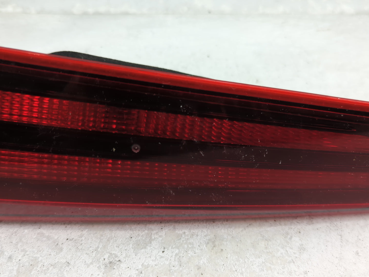 2019-2020 Hyundai Elantra Tail Light Assembly Passenger Right OEM P/N:92404-F3500 Fits Fits 2019 2020 OEM Used Auto Parts - 