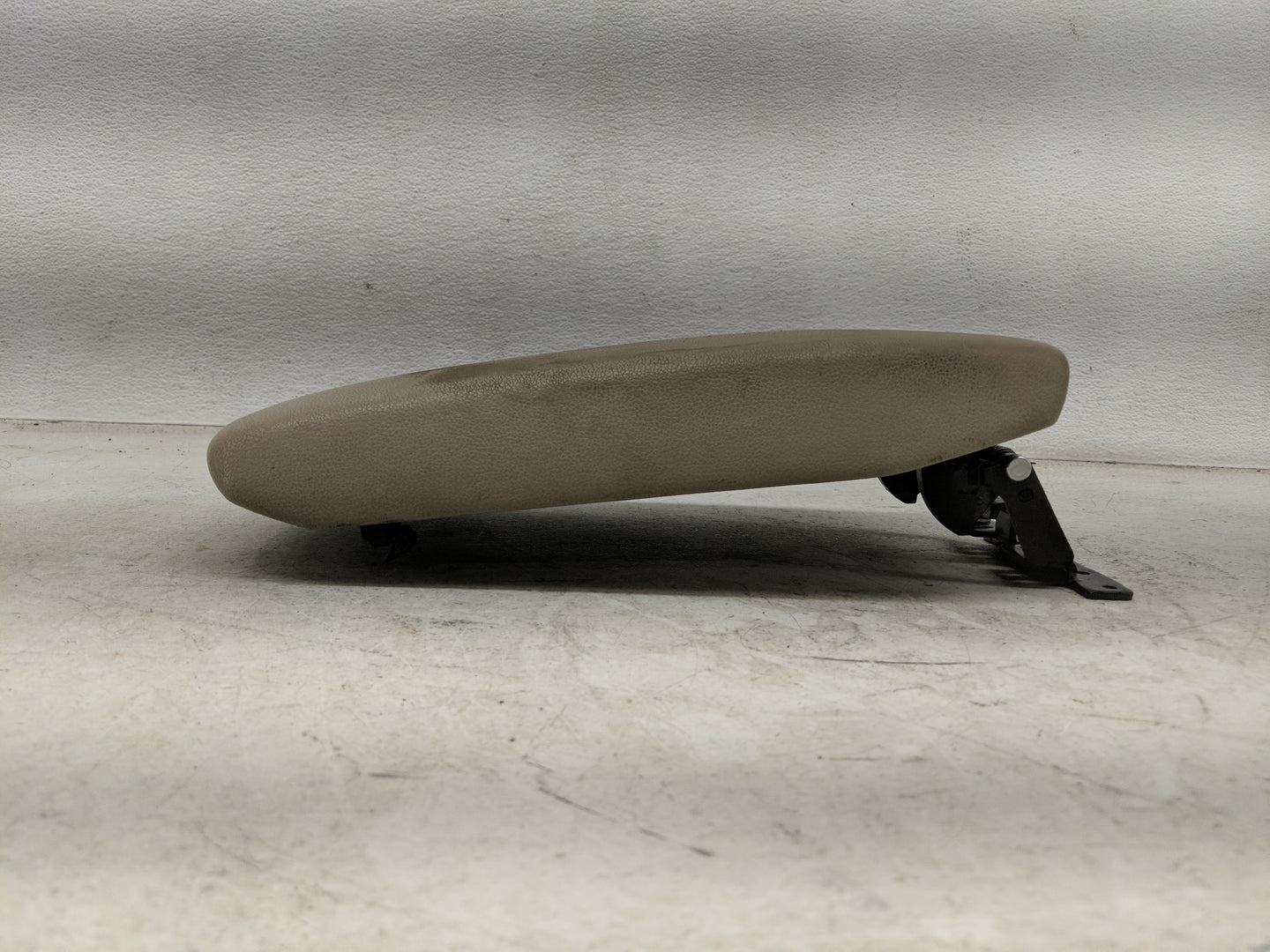 2020 Hyundai Elantra Center Console Armrest Cover Lid Fits OEM Used Auto Parts - Oemusedautoparts1.com