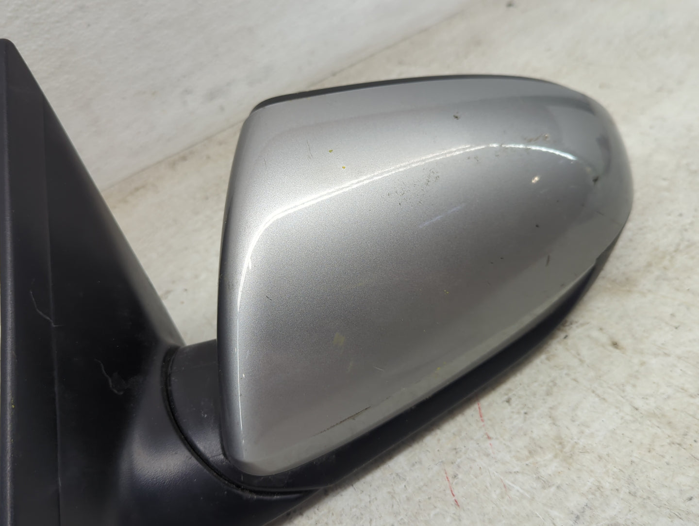 2017-2020 Hyundai Elantra Driver Side View Mirror - Left Door Mirror OEM Used - Oemusedautoparts1.com