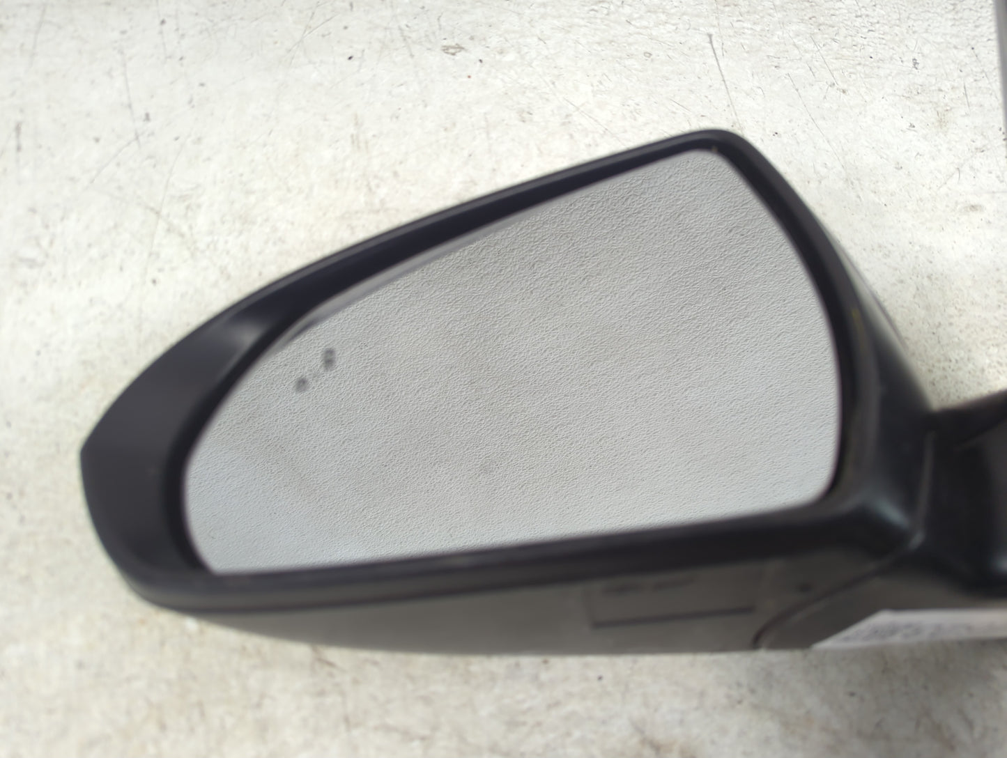 2017-2020 Hyundai Elantra Driver Side View Mirror - Left Door Mirror OEM Used - Oemusedautoparts1.com