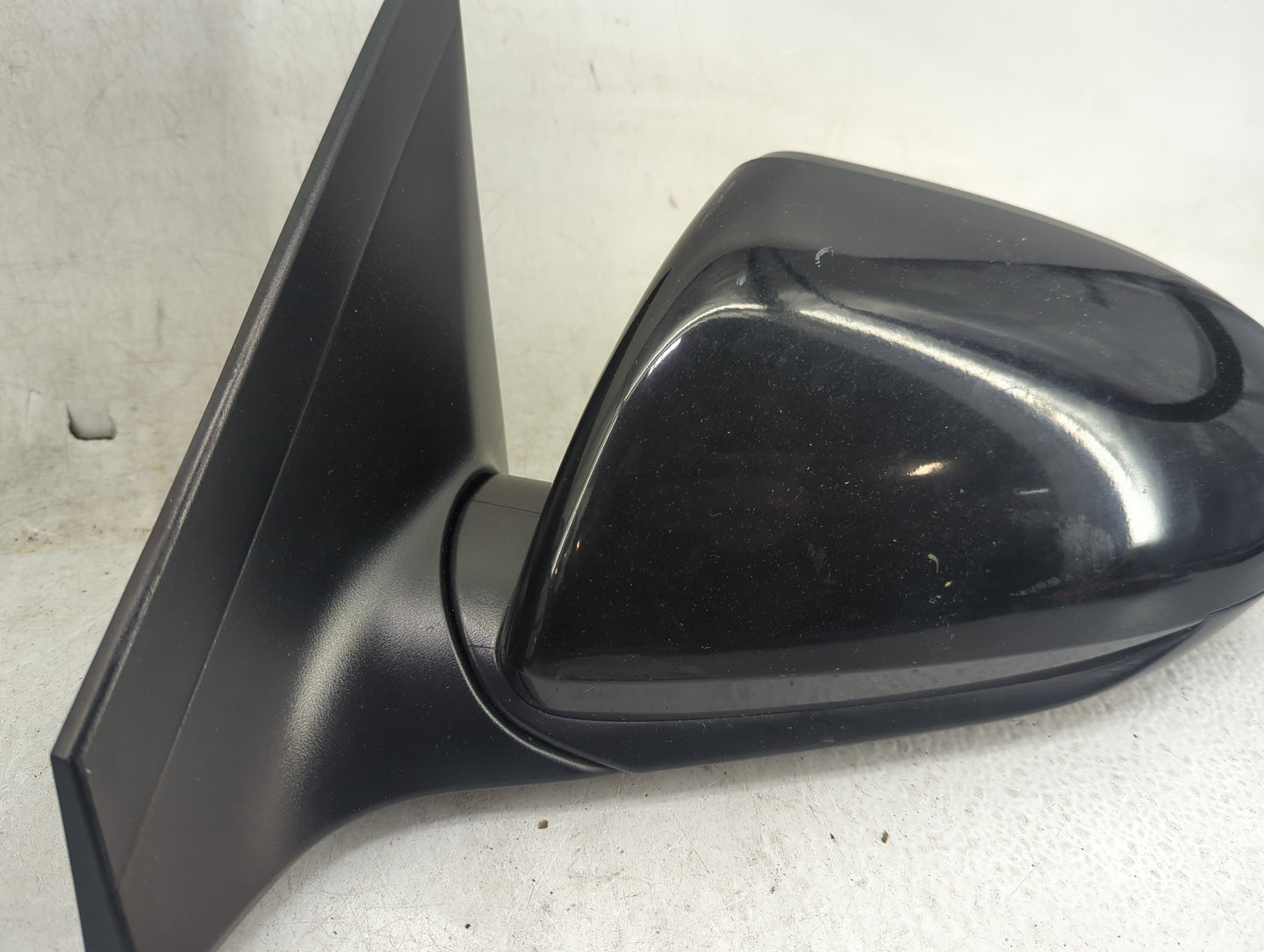 2017-2020 Hyundai Elantra Driver Side View Mirror - Left Door Mirror OEM Used - Oemusedautoparts1.com