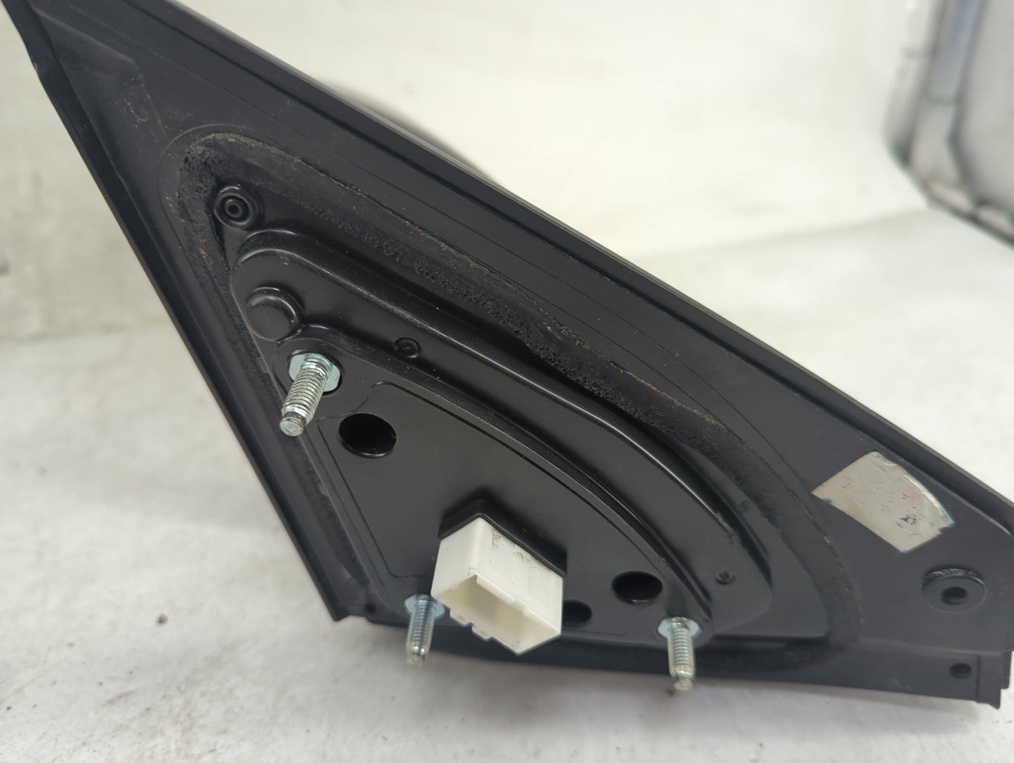 2017-2020 Hyundai Elantra Driver Side View Mirror - Left Door Mirror OEM Used - Oemusedautoparts1.com