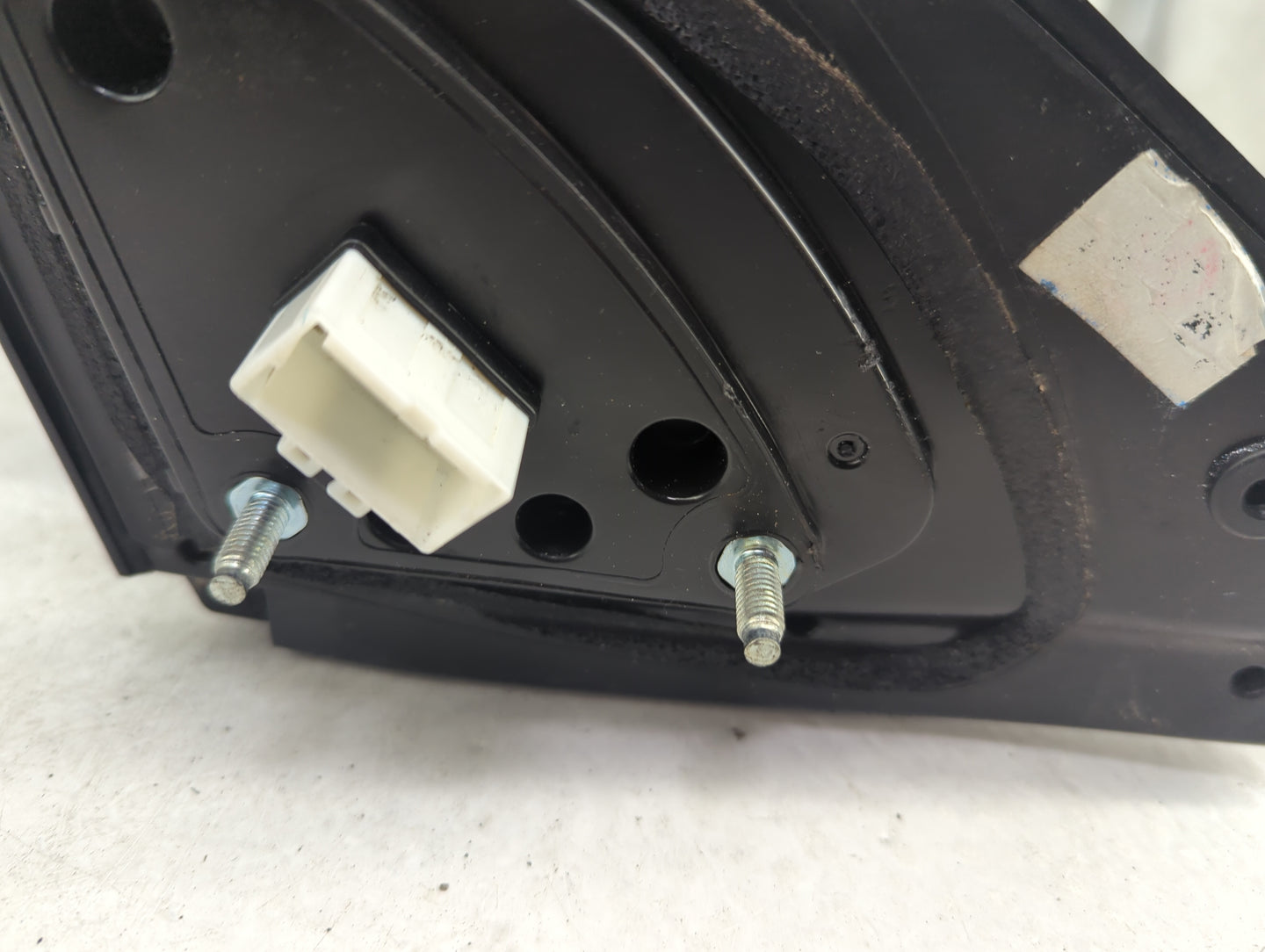2017-2020 Hyundai Elantra Driver Side View Mirror - Left Door Mirror OEM Used - Oemusedautoparts1.com