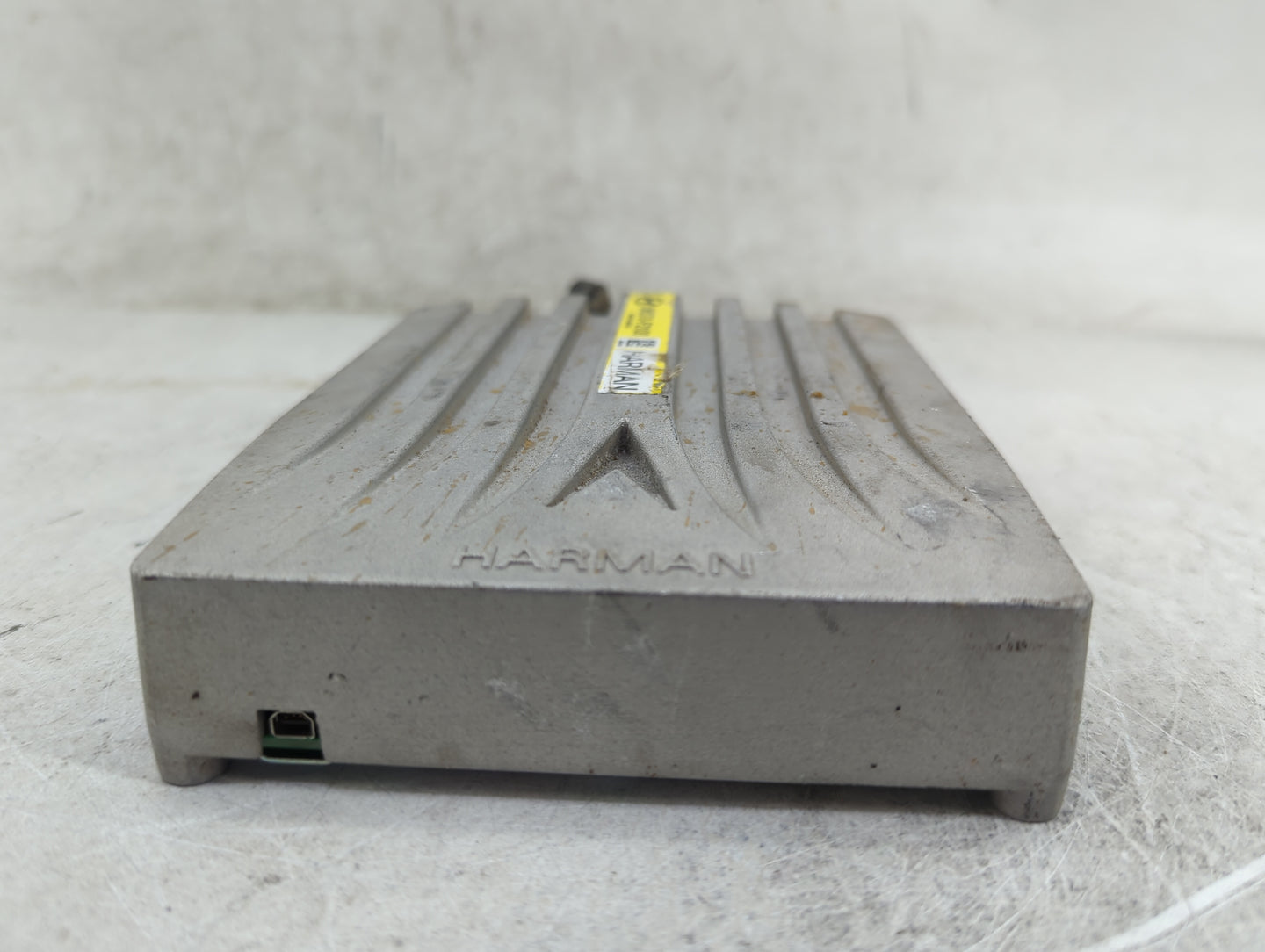 2017-2020 Hyundai Elantra Radio Speaker Amplifier 96370-f2100|4762ndc7 - Oemusedautoparts1.com