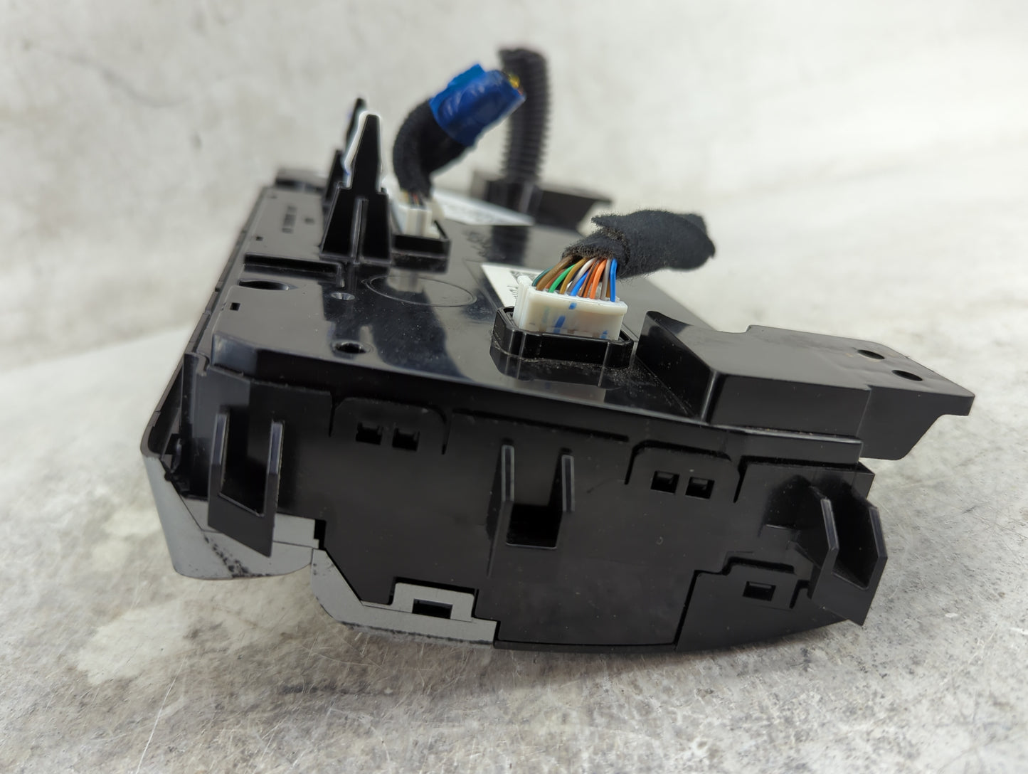 2019-2020 Hyundai Elantra Climate Control Module Temperature AC/Heater Replacement P/N:97250-F3DA0 97250-F2XXX Fits Fits 201
