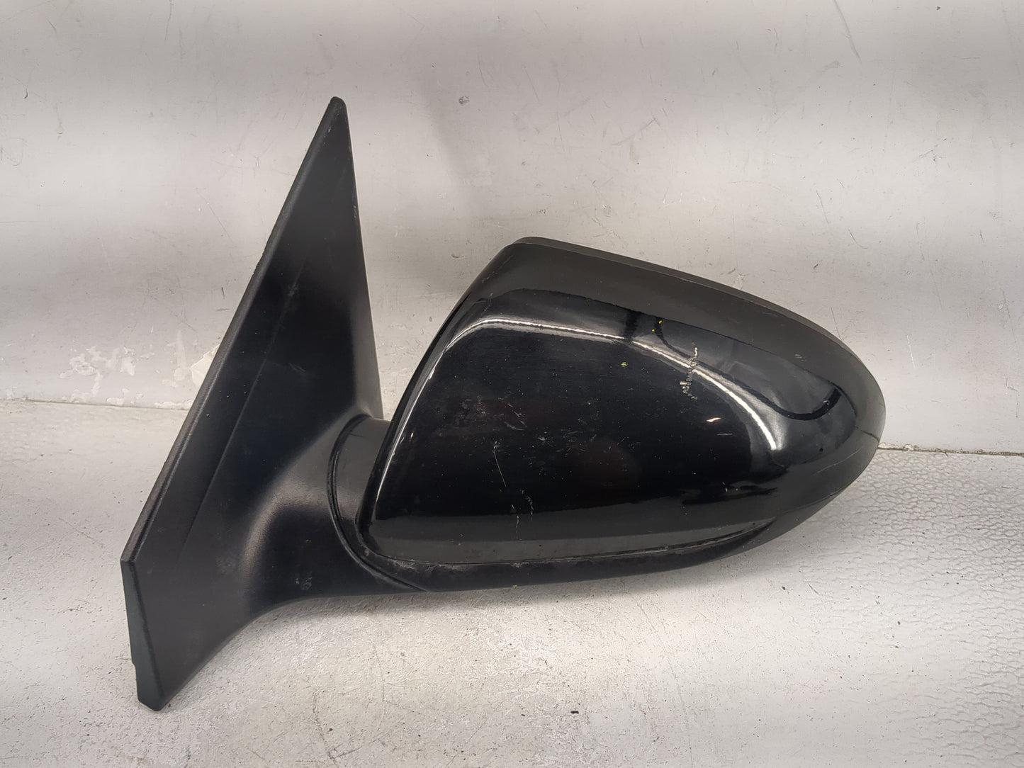 2017-2020 Hyundai Elantra Driver Side View Mirror - Left Door Mirror OEM Used - Oemusedautoparts1.com