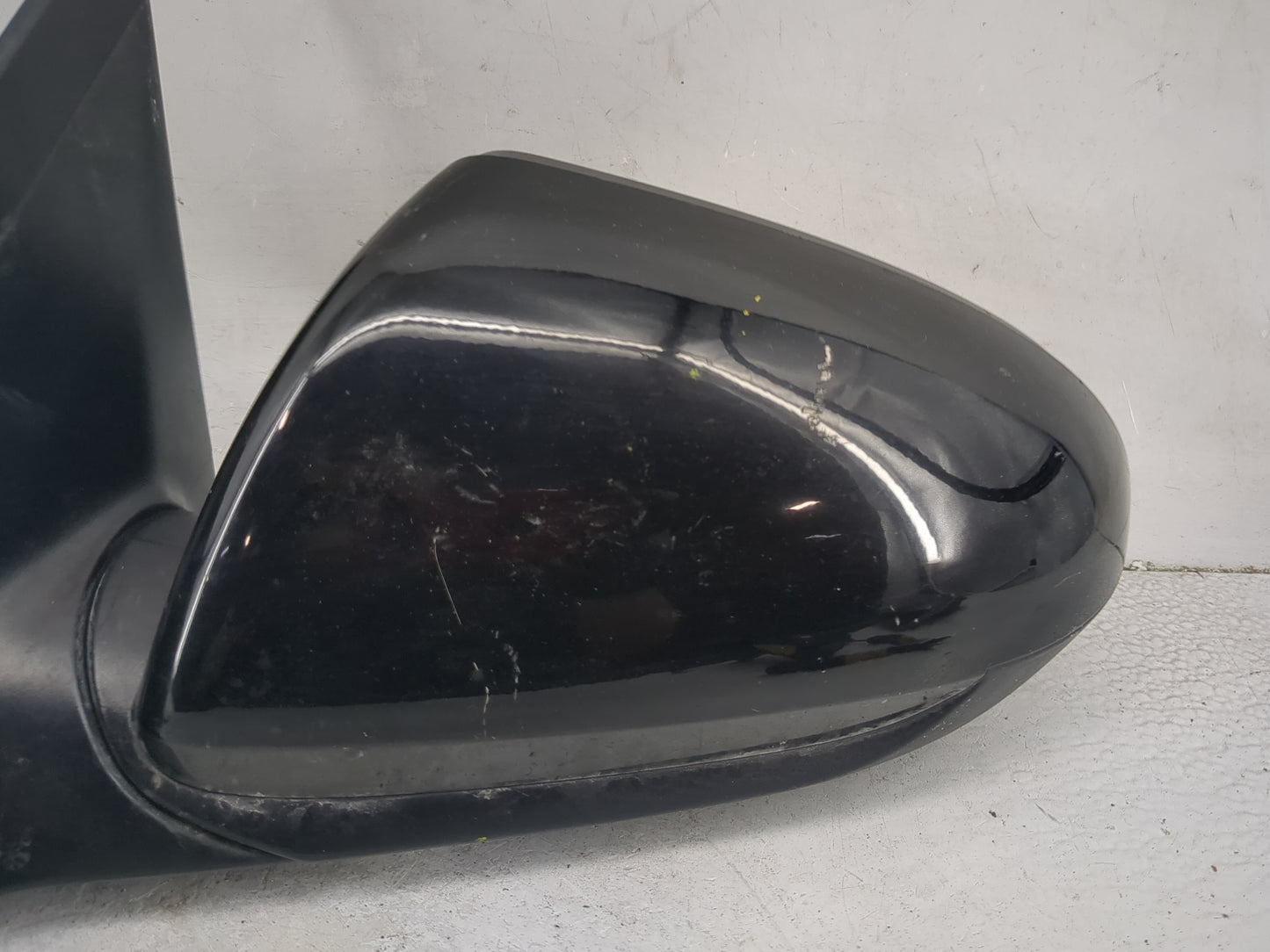 2017-2020 Hyundai Elantra Driver Side View Mirror - Left Door Mirror OEM Used - Oemusedautoparts1.com