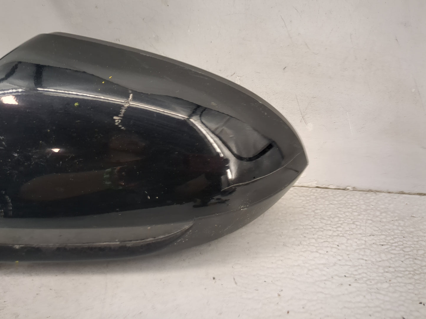 2017-2020 Hyundai Elantra Driver Side View Mirror - Left Door Mirror OEM Used - Oemusedautoparts1.com