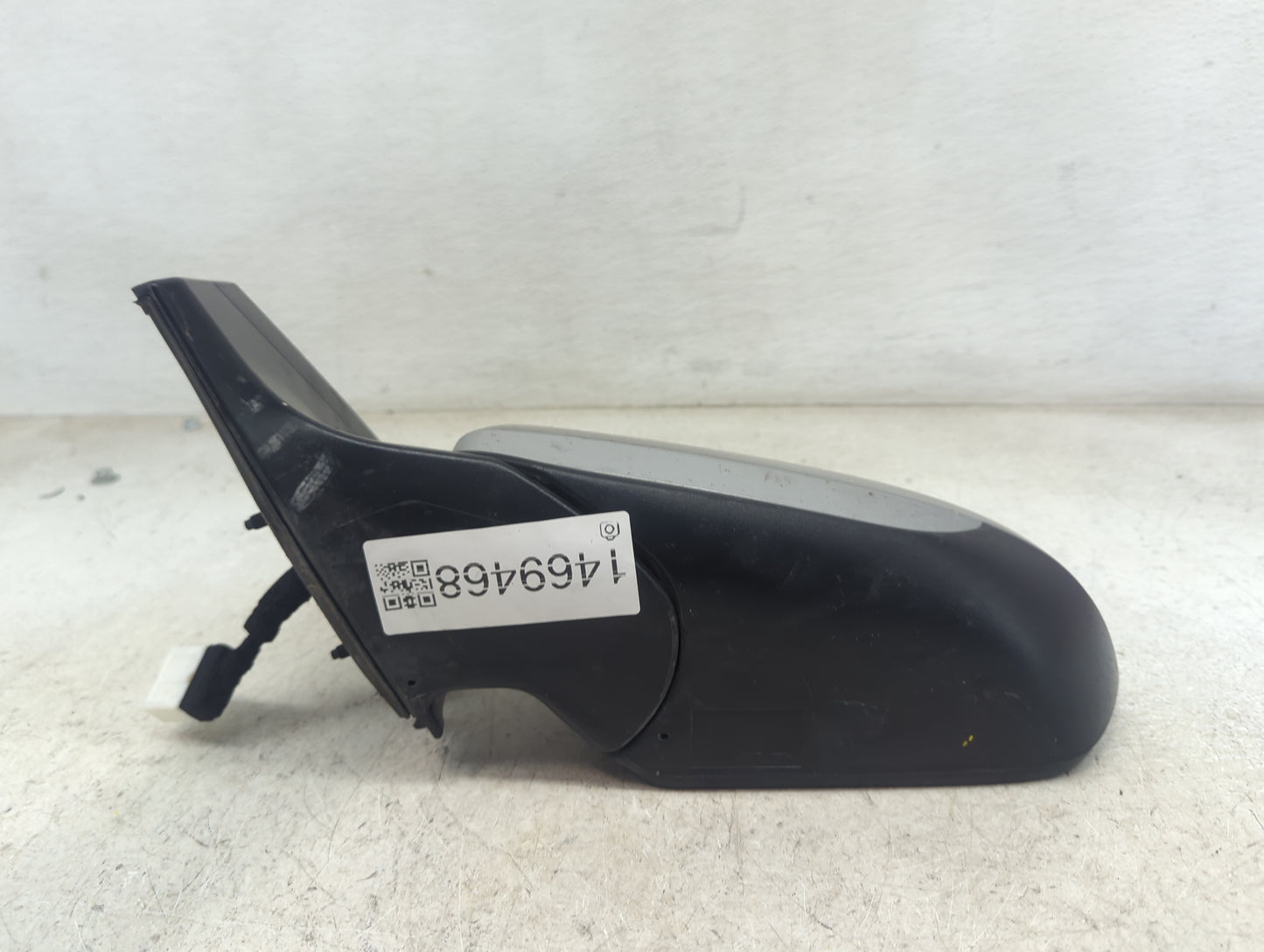 2019-2020 Hyundai Elantra Driver Side View Mirror - Left Door Mirror OEM Used - Oemusedautoparts1.com
