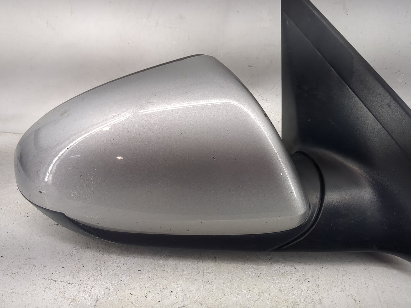 2019-2020 Hyundai Elantra Passenger Side View Mirror - Right Door Mirror OEM Used - Oemusedautoparts1.com