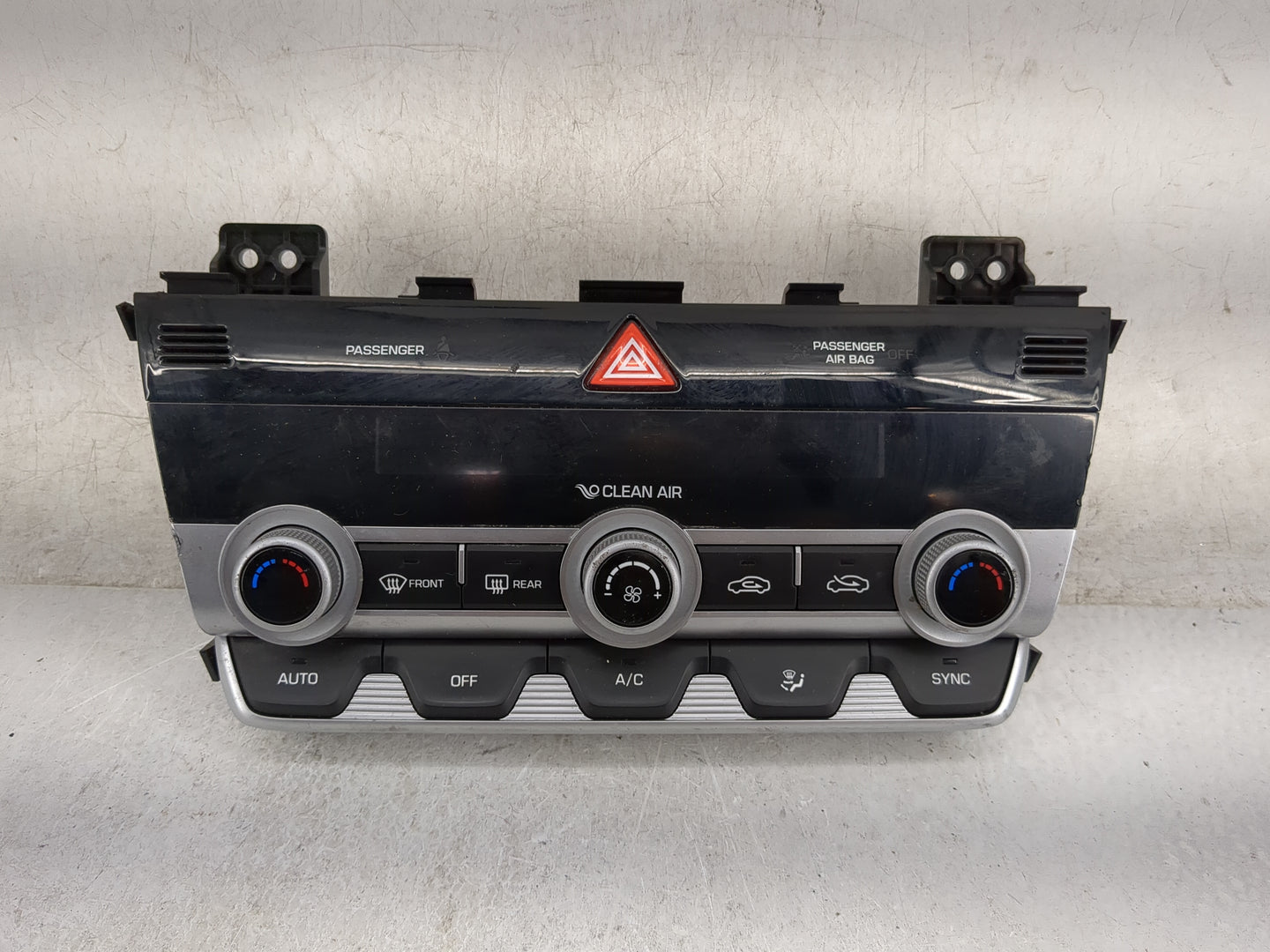 2019-2020 Hyundai Elantra Climate Control Module Temperature AC/Heater Replacement P/N:97250-F3DA0 97250-F3DA0 SSH Fits OEM 